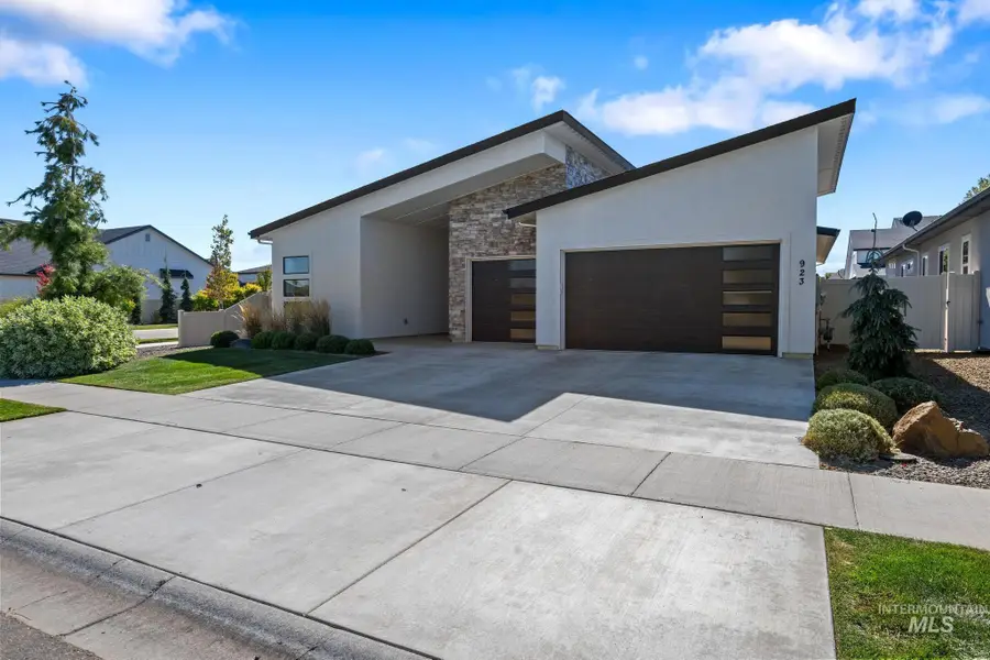 923 E Rio Chico Dr, Kuna, ID 83634 - #2