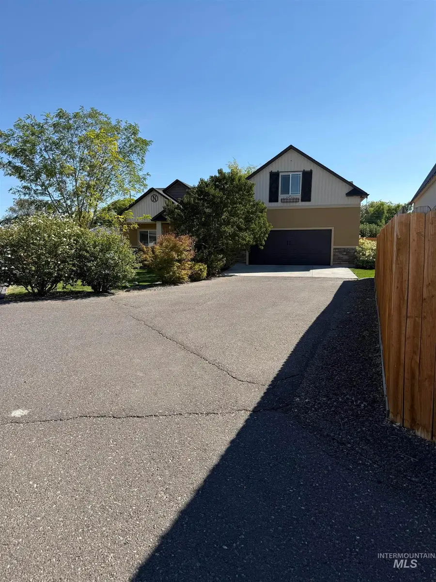 931 Applewood Dr., Buhl, ID 83316 - #3