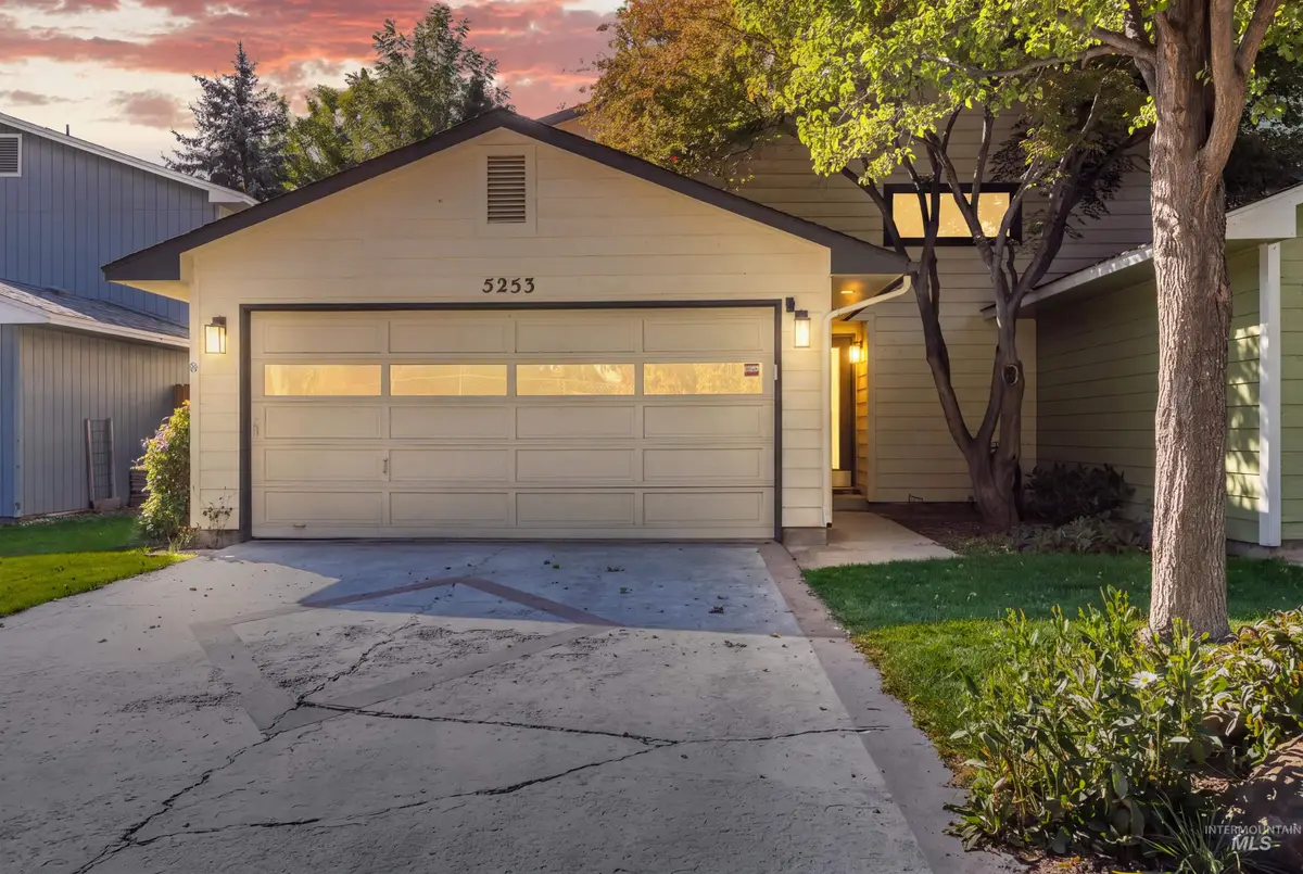 5253 W Grover St, Boise, ID 83705 - #1