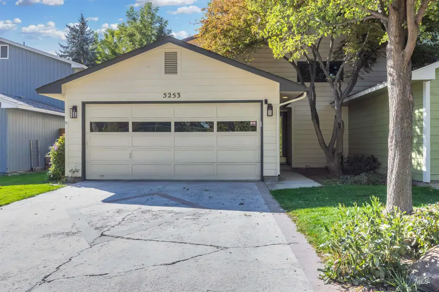 5253 W Grover St, Boise, ID 83705 - #2