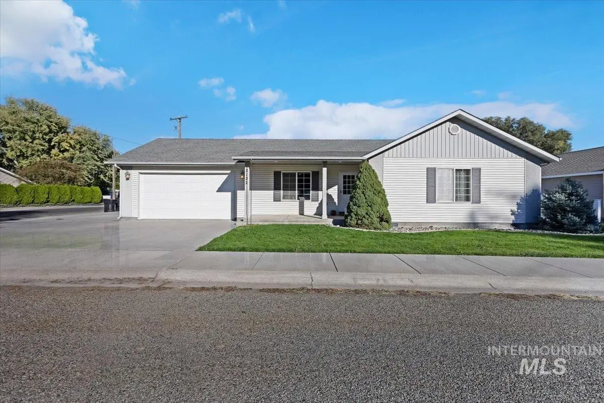 2122 Bitterbrush Ct, Gooding, ID 83330 - #1