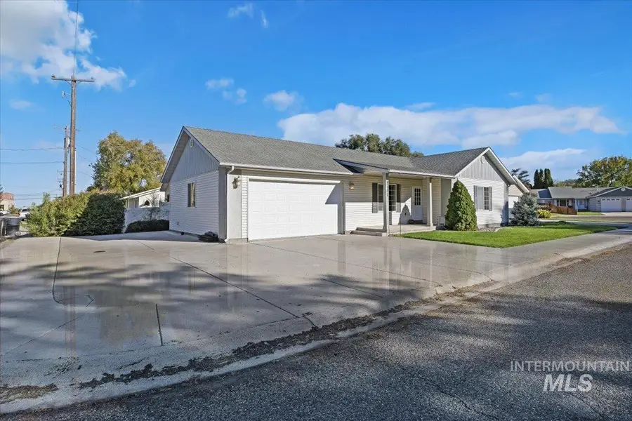 2122 Bitterbrush Ct, Gooding, ID 83330 - #2