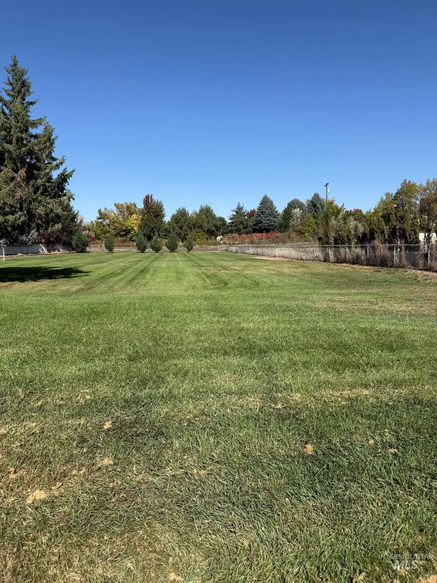 364 N Eagle Glen Ln, Eagle, ID 83616 - #2