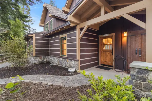 7 Golden Bench, Donnelly, ID 83615