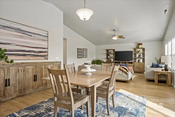 2262 N Mountain Ash Avenue, Kuna, ID 83634