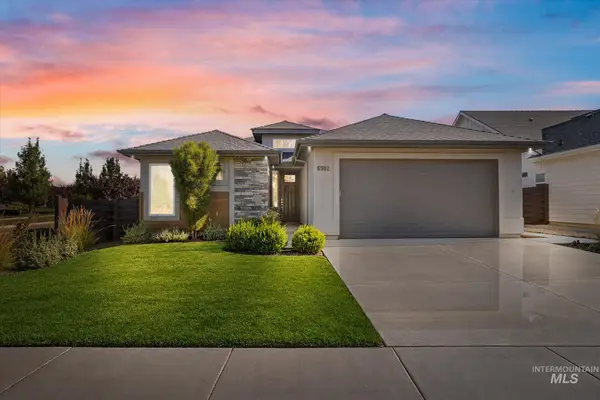 6902 N Exeter Ave, Meridian, ID 83646