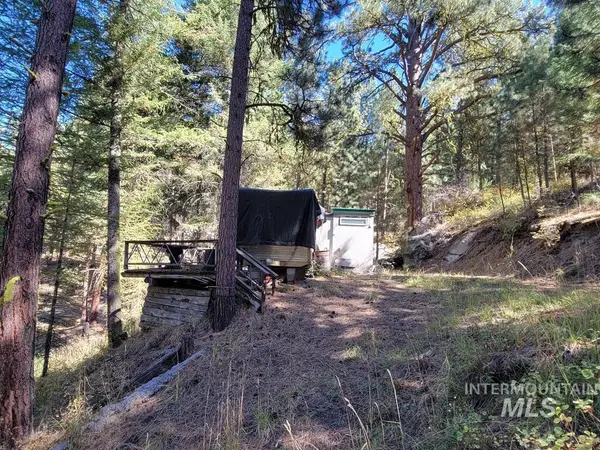 1270 Shore Drive, Cascade, ID 83611