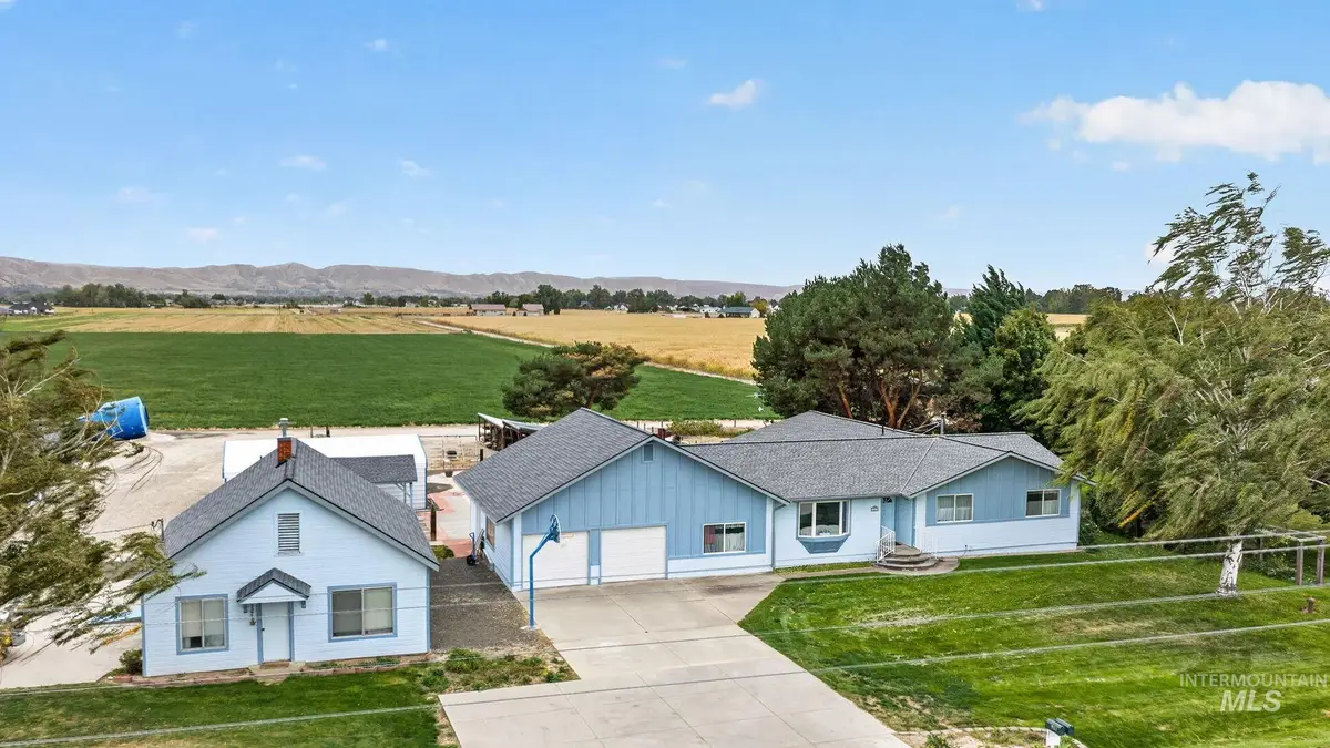 955 E Black Canyon Hwy, Emmett, ID 83617 - #1