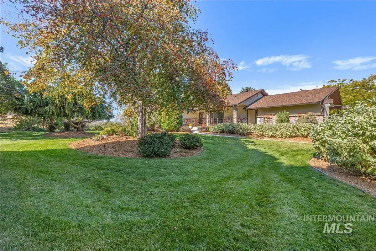 6484 W Hollilynn Dr, Boise, ID 83709 - #1