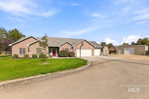 1915 Meadow Ave, Caldwell, ID 83605