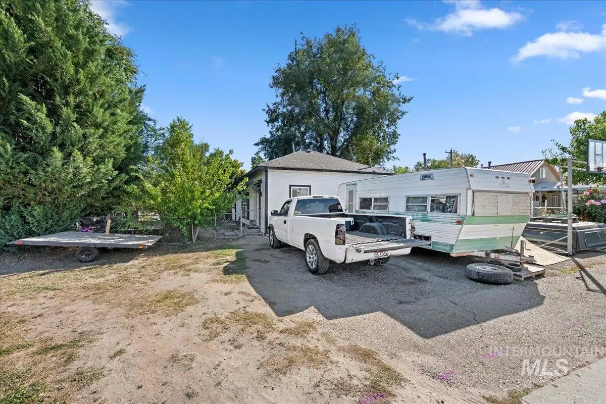 602 E Chicago Street, Caldwell, ID 83605 - #1