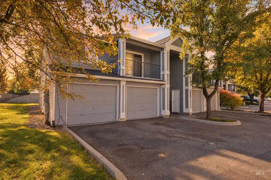 6603 W Clinton Ln, Boise, ID 83704 - #2