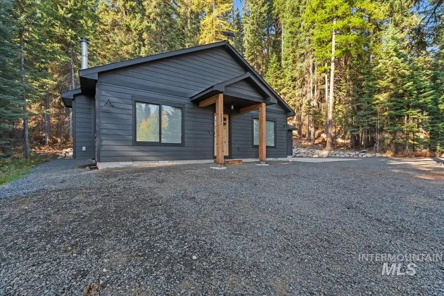 2521 W Mountain Road, Donnelly, ID 83615 - #3