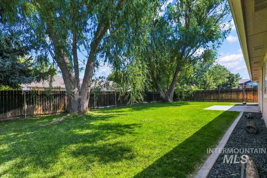 7710 N Dodgin Ave, Boise, ID 83714 - #2