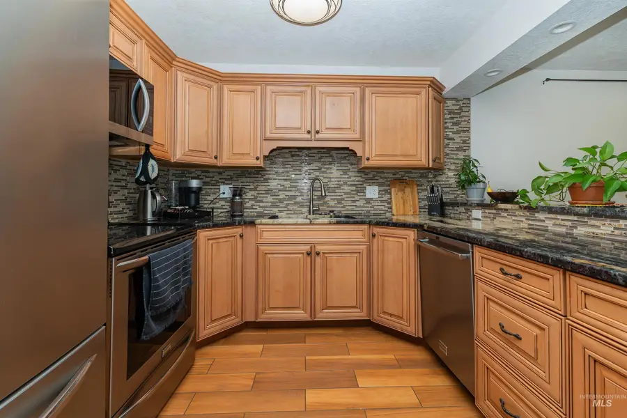 1130 N Imperial Lane, Boise, ID 83704 - #2