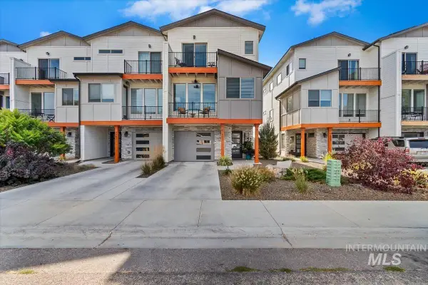 7803 W Crestwood Drive, Boise, ID 83704