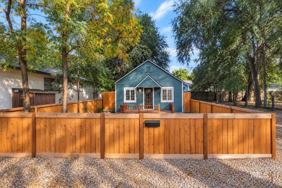 1718 N 26th Street, Boise, ID 83702 - #3