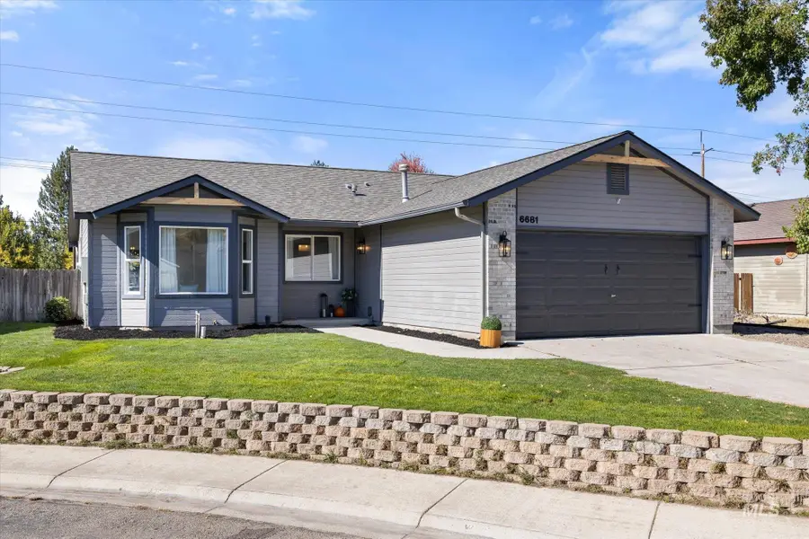 6681 N Amesbury Way, Boise, ID 83714 - #2