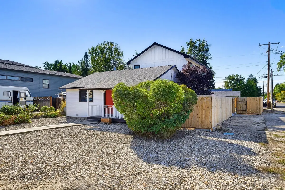 1701 S Division Ave, Boise, ID 83706 - #1