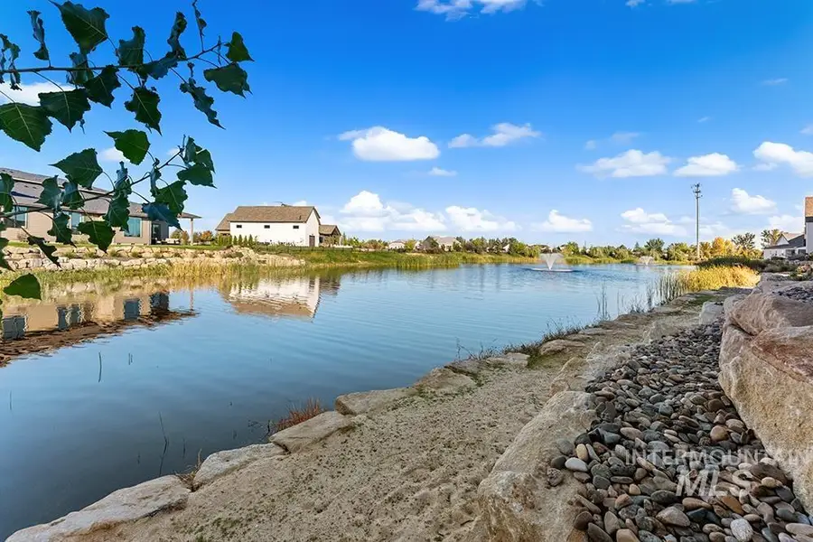 530 Joy Ave, Middleton, ID 83644 - #2