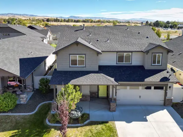 32 N Wooddale Ave, Eagle, ID 83616