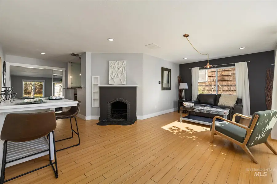 406 Ada, Boise, ID 83702 - #3