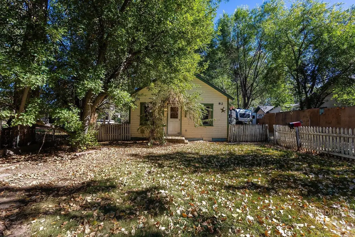 82 N Sugar Ln, Nampa, ID 83687 - #1