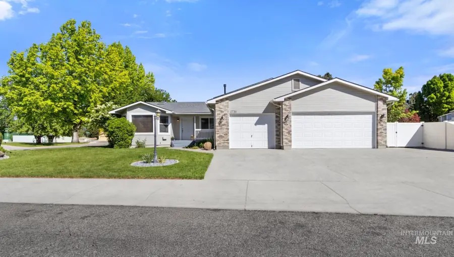 1720 N Aronmink, Meridian, ID 83646 - #3