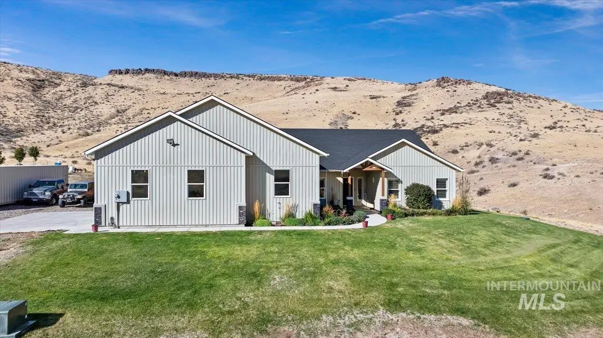 2689 Rock Creek Rd, Hansen, ID 83334 - #1