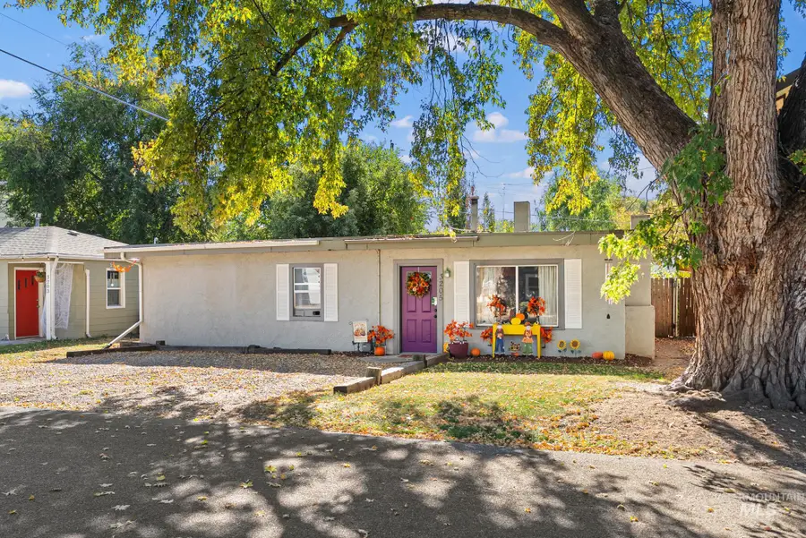 3205 W Edgemoor Rd, Boise, ID 83703 - #2