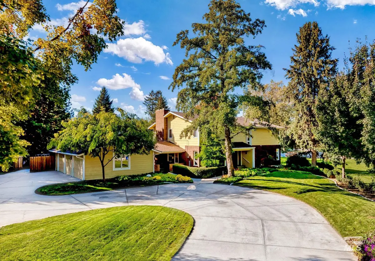 3831 N Farlight Pl, Boise, ID 83713 - #1