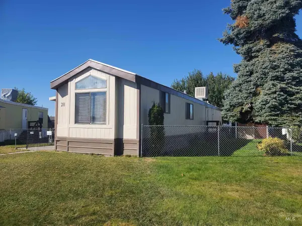 198 South Hills Rd #28, Twin Falls, ID 83301