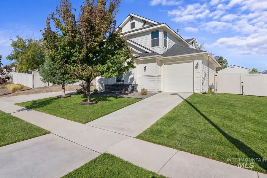 11048 W Victoria Dr, Nampa, ID 83686 - #3