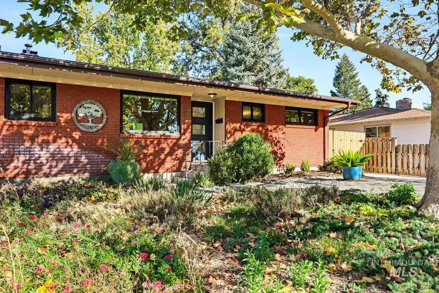 4830 W Greenbrier Dr, Boise, ID 83705 - #2