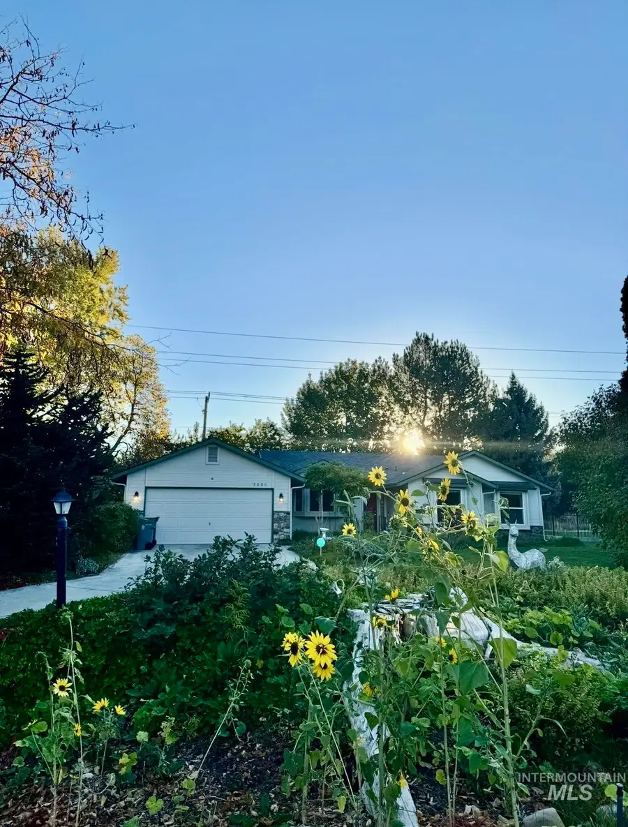 7208 N Crewe Ave, Boise, ID 83714 - #3