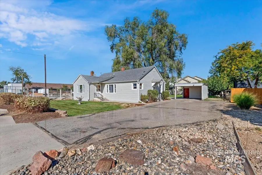 516 E Hawaii Ave, Nampa, ID 83686 - #3