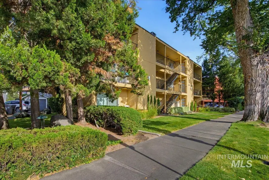 925 N 9th St. #22, Boise, ID 83702 - #3