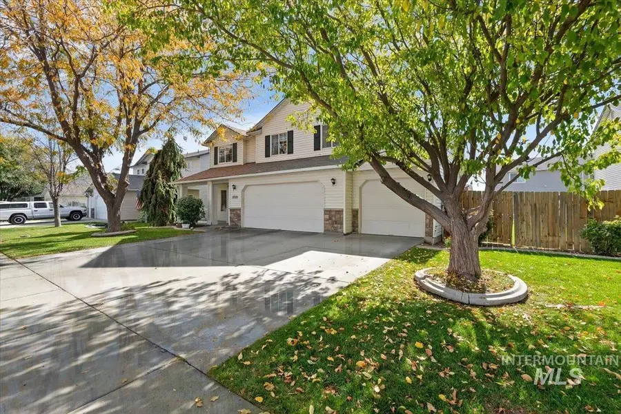 2319 W Lake Pointe Ct, Nampa, ID 83651 - #3