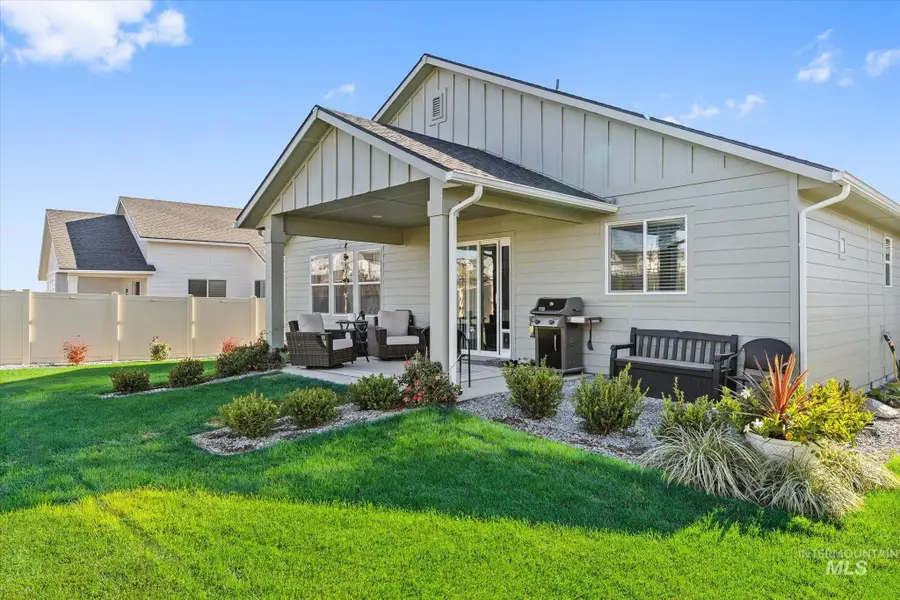 1344 W Pack River Dr, Meridian, ID 83642 - #3