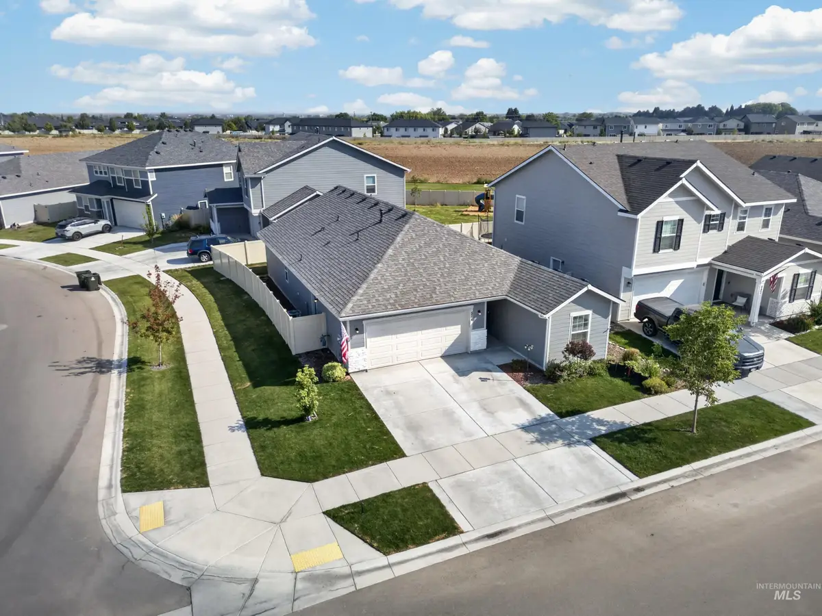514 Learmont St, Meridian, ID 83642 - #1