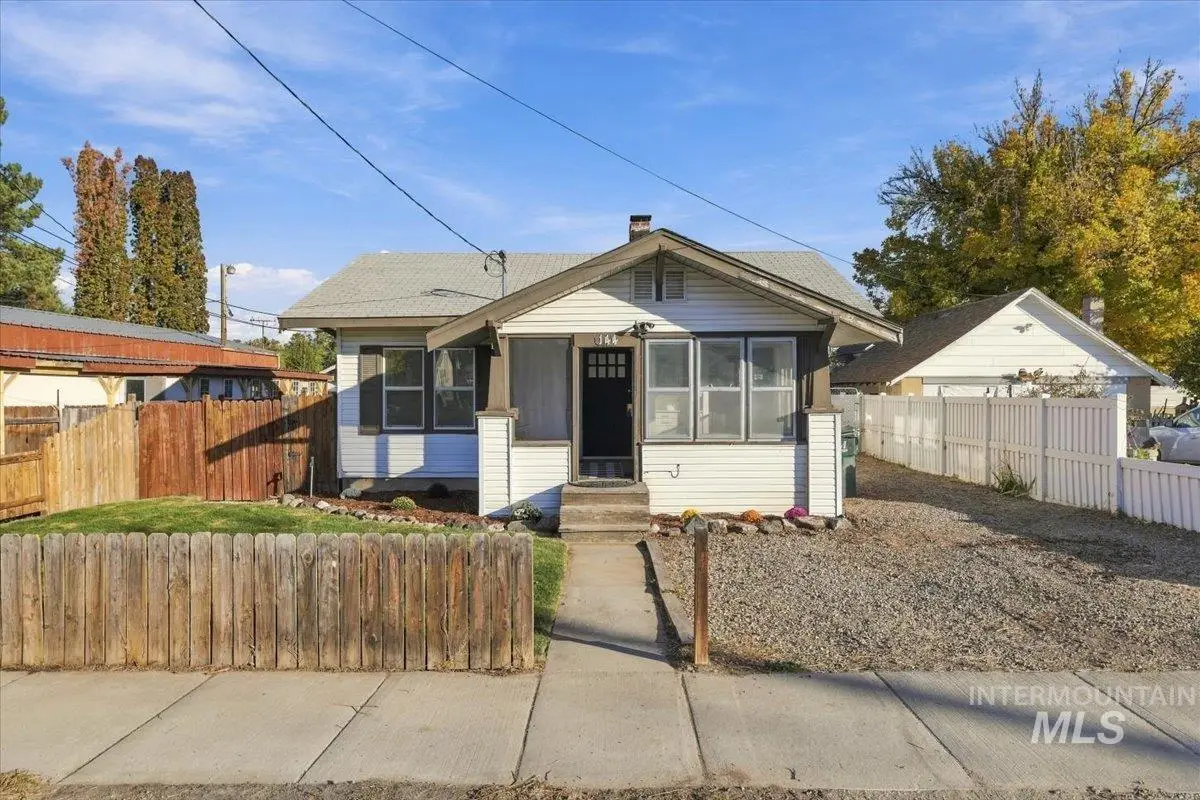 144 W 4th St, Kuna, ID 83634 - #1