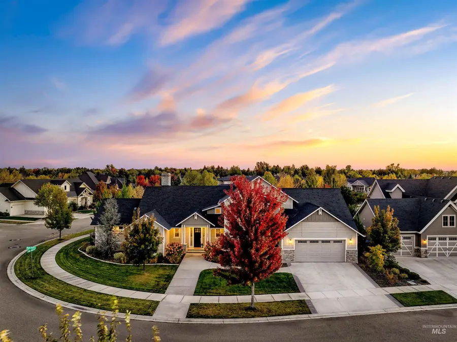 975 W Back Forty Dr, Eagle, ID 83616 - #3
