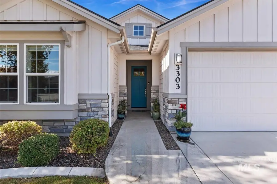 3303 S Saxony Ave, Eagle, ID 83616 - #2