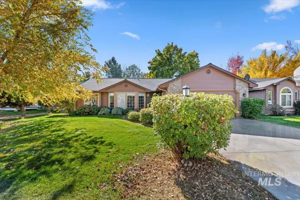 12493 W Driftwood Dr, Boise, ID 83713
