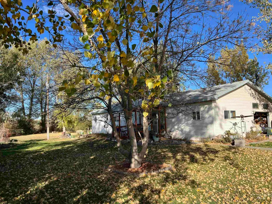 1098 E 3700 N, Buhl, ID 83316 - #2