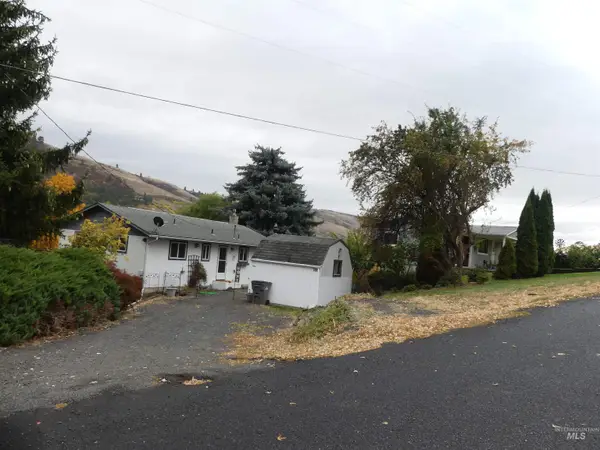 308 Ward St, Juliaetta, ID 83535