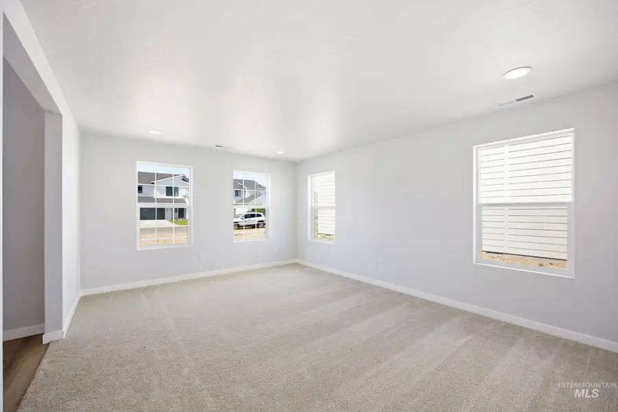 1028 E Crab Springs St, Nampa, ID 83686 - #3