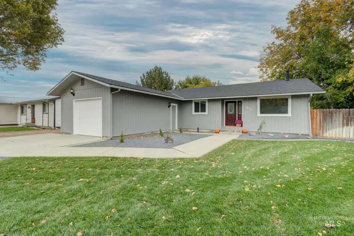 610 NW 16th Street, Ontario, OR 97914 - #1