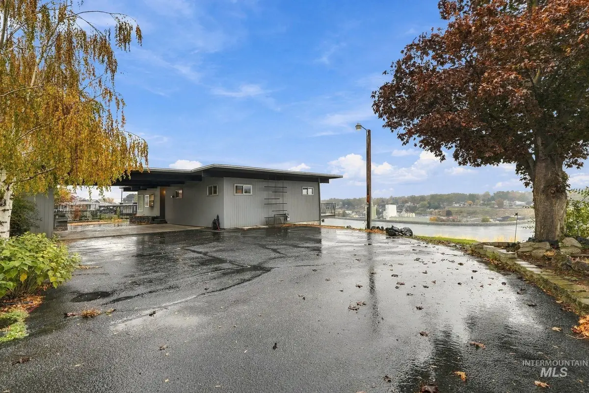 210 Oak Street, Clarkston, WA 99403 - #1