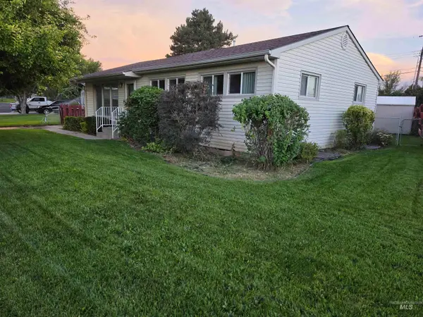 1818 Granada, Twin Falls, ID 83301